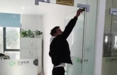 家具维修·吊滑门推拉门维修 地弹簧门维修安装